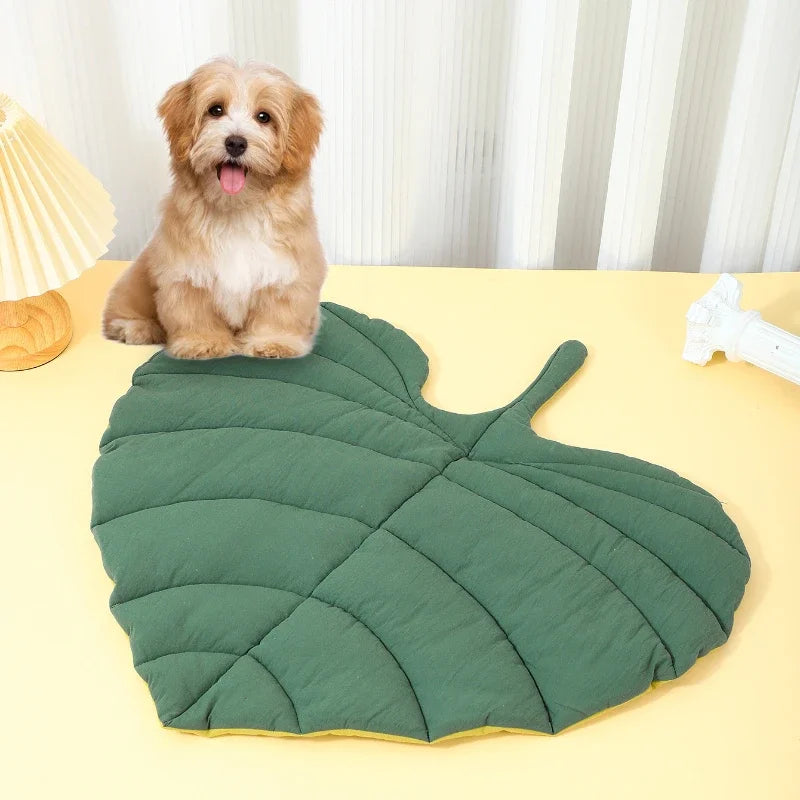 Leaf-Shape Pet Bed Mat