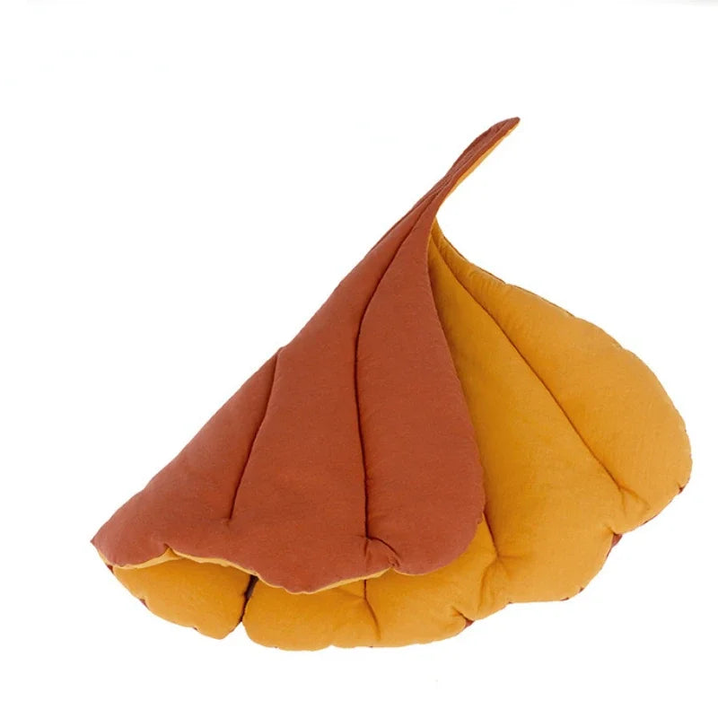 Leaf-Shape Pet Bed Mat